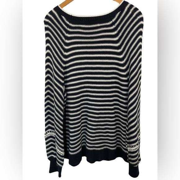 Loft Cotton knit sweater, black and white with the cutest seams. Womens Large. - Picture 4 of 6